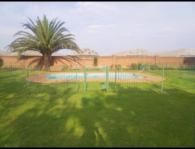 811M² VACANT LAND FOR SALE IN ELANDSFONTEIN SH